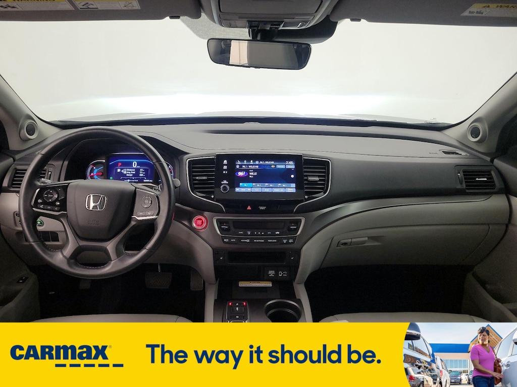 used 2022 Honda Pilot car, priced at $33,998