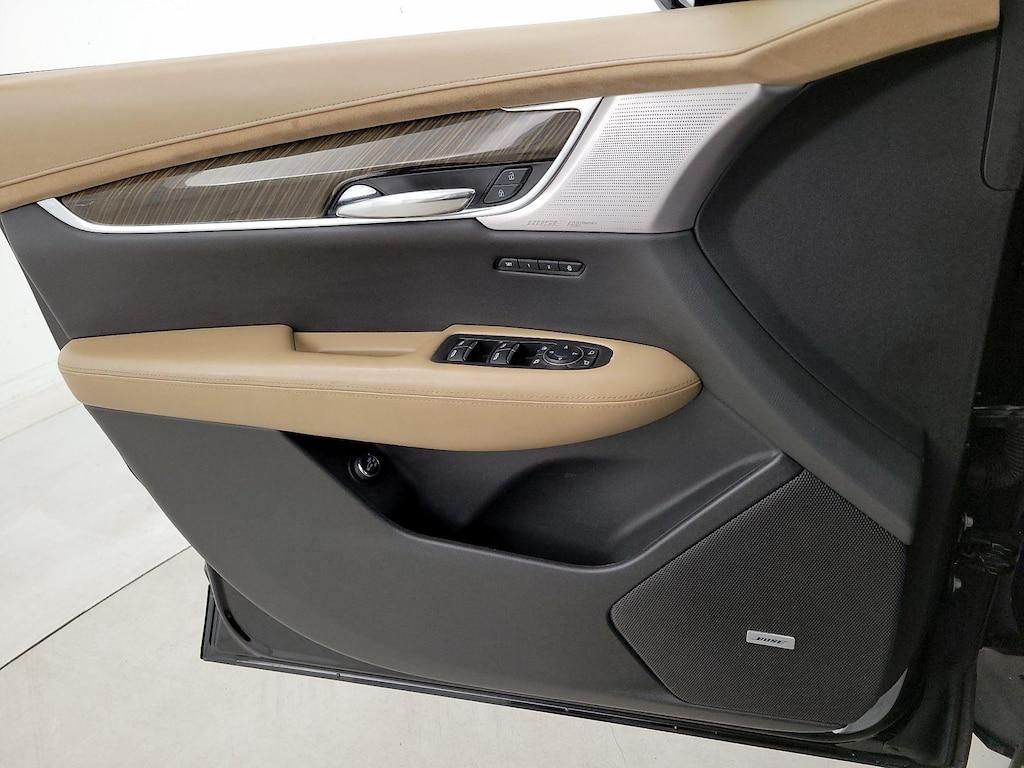used 2020 Cadillac XT6 car, priced at $31,998