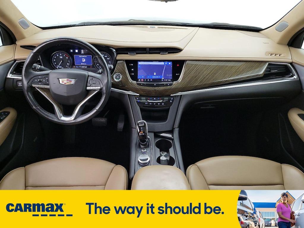 used 2020 Cadillac XT6 car, priced at $31,998
