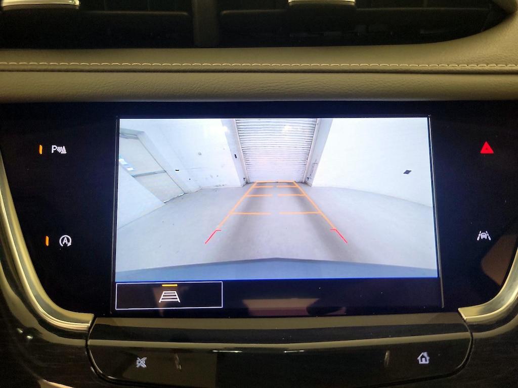 used 2024 Cadillac XT6 car, priced at $47,998