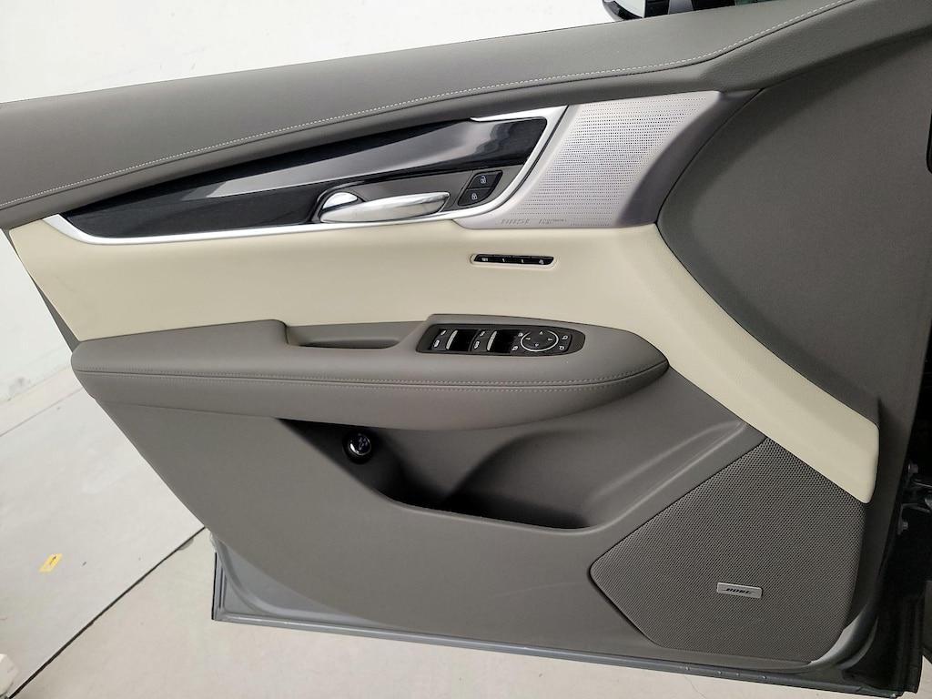 used 2024 Cadillac XT6 car, priced at $47,998