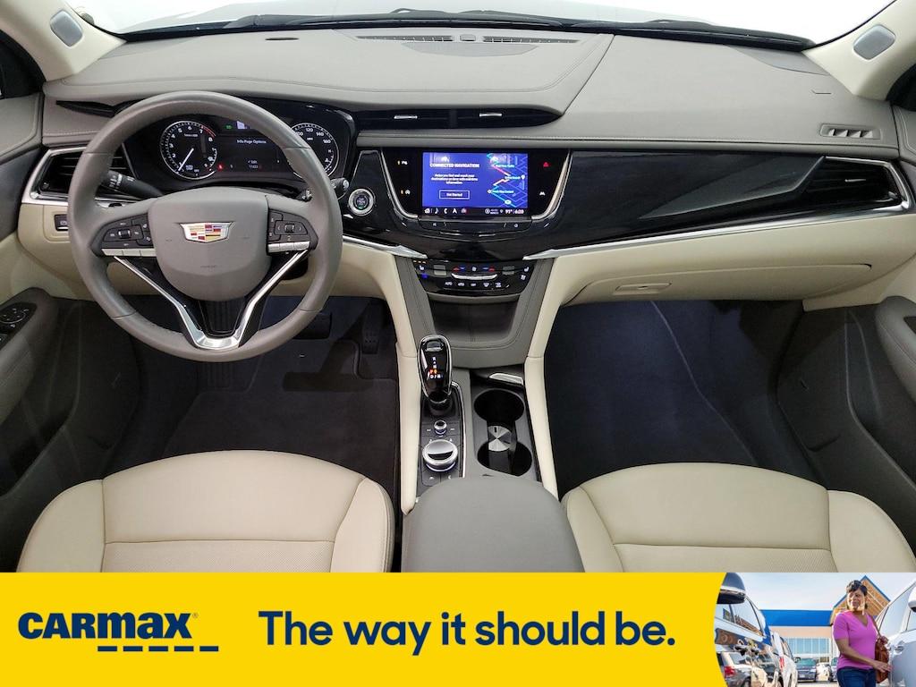 used 2024 Cadillac XT6 car, priced at $47,998