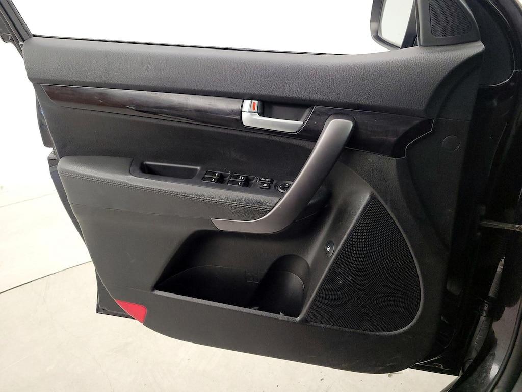 used 2015 Kia Sorento car, priced at $12,998