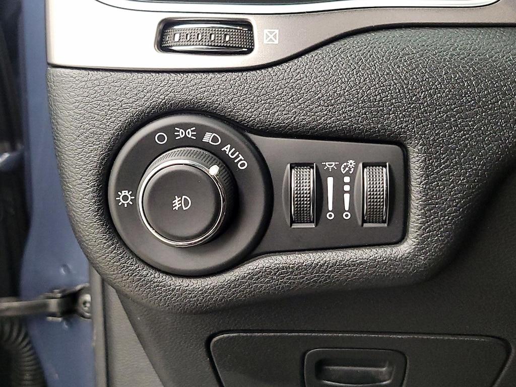 used 2019 Jeep Cherokee car, priced at $17,998