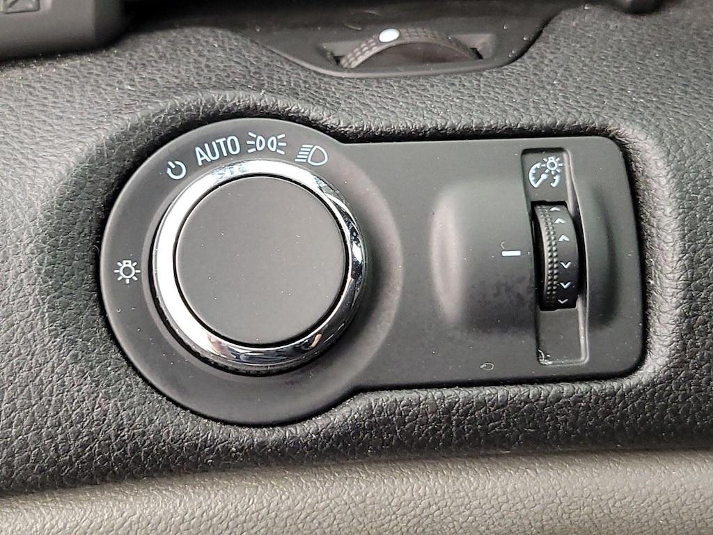 used 2015 Chevrolet Malibu car, priced at $11,998