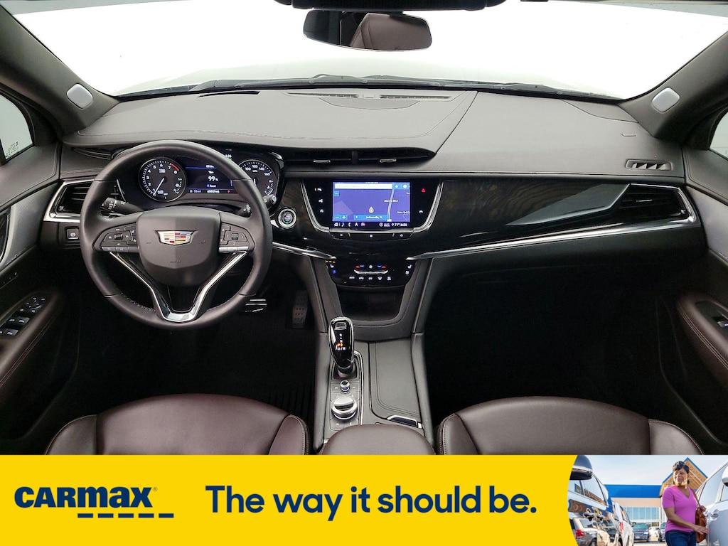 used 2020 Cadillac XT6 car, priced at $27,998