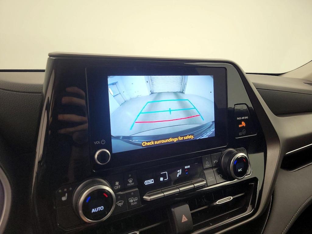 used 2023 Toyota Highlander car, priced at $37,998