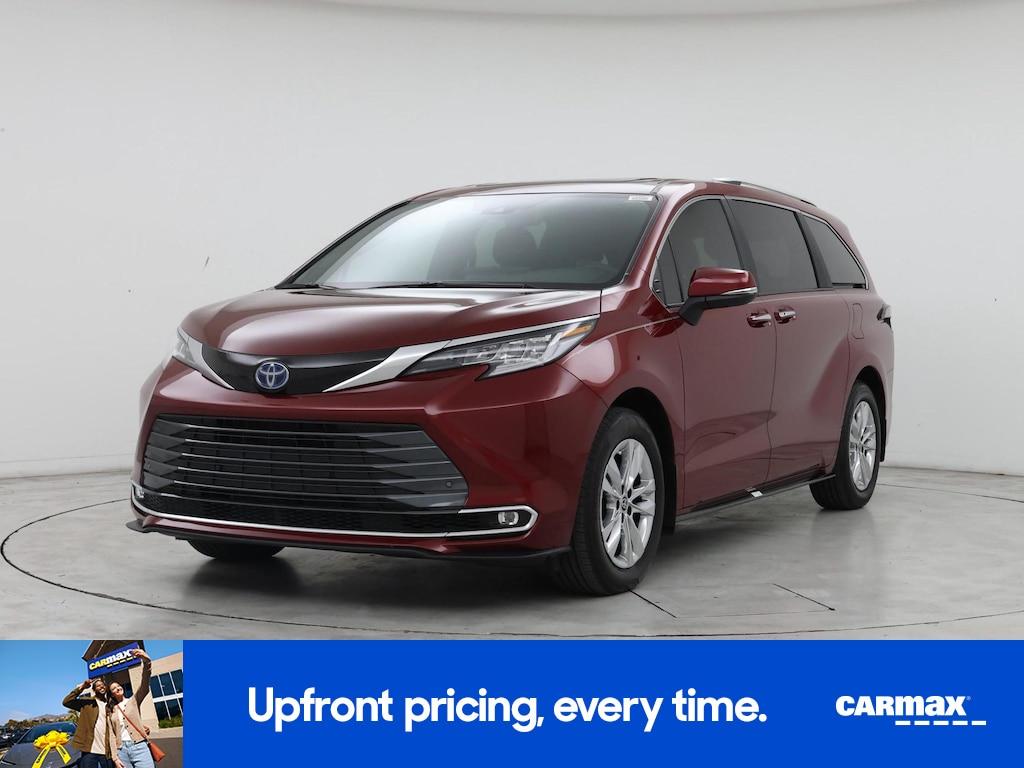 used 2025 Toyota Sienna car, priced at $51,998
