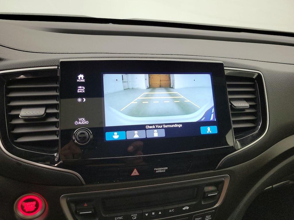 used 2022 Honda Pilot car, priced at $32,998