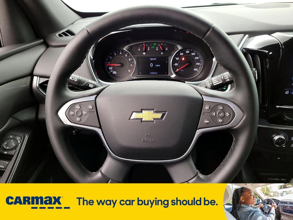 used 2023 Chevrolet Traverse car, priced at $29,998