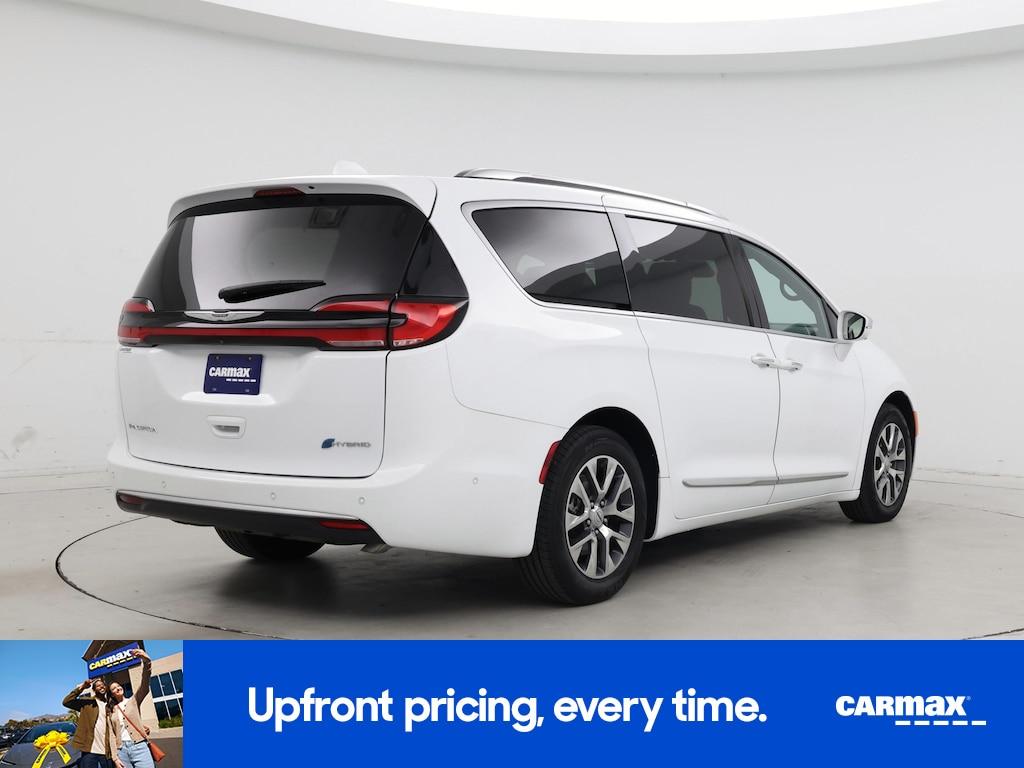 used 2022 Chrysler Pacifica Hybrid car, priced at $40,998