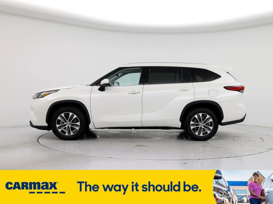 used 2020 Toyota Highlander car, priced at $34,998