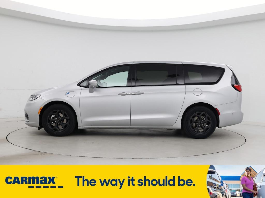 used 2022 Chrysler Pacifica Hybrid car, priced at $29,998