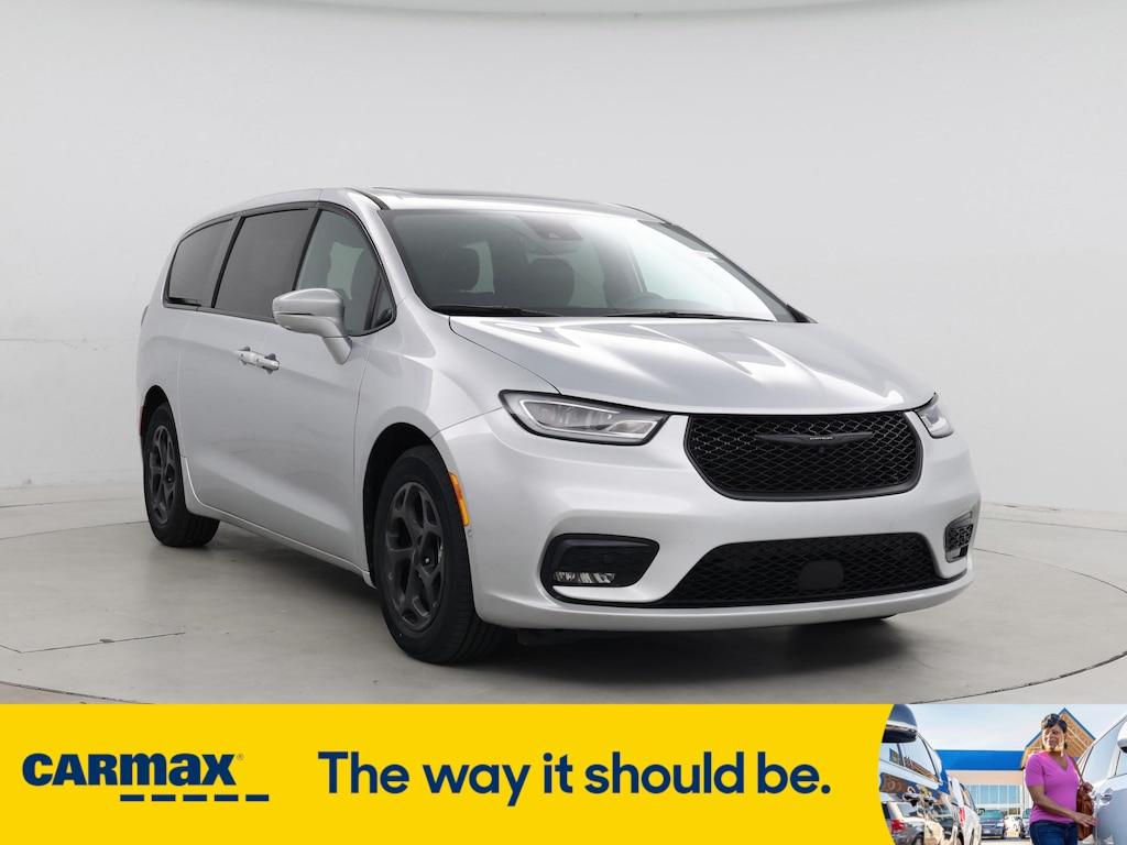 used 2022 Chrysler Pacifica Hybrid car, priced at $29,998