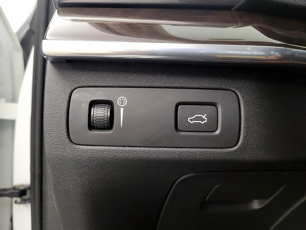 used 2019 Volvo XC90 car, priced at $24,998