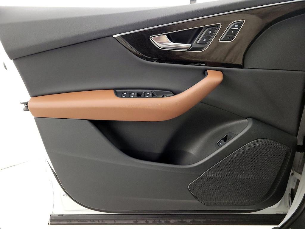 used 2023 Audi Q7 car, priced at $38,998