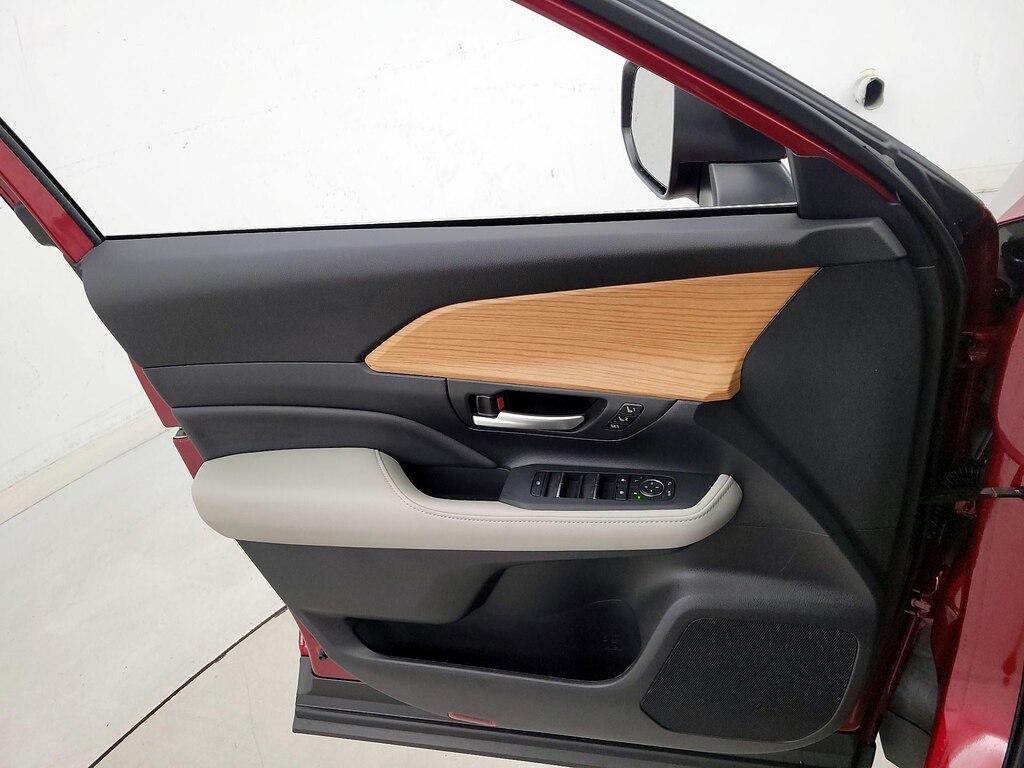 used 2025 Toyota Grand Highlander car, priced at $52,998