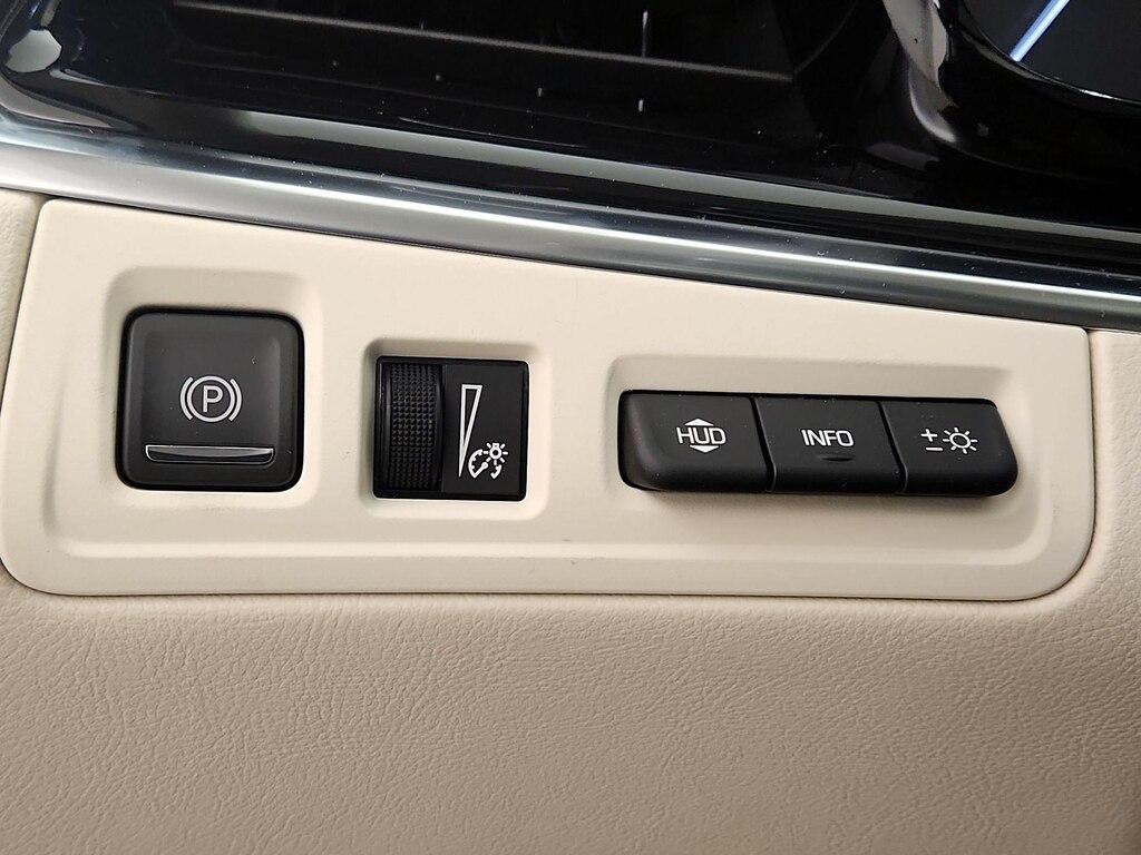 used 2024 Cadillac XT6 car, priced at $51,998