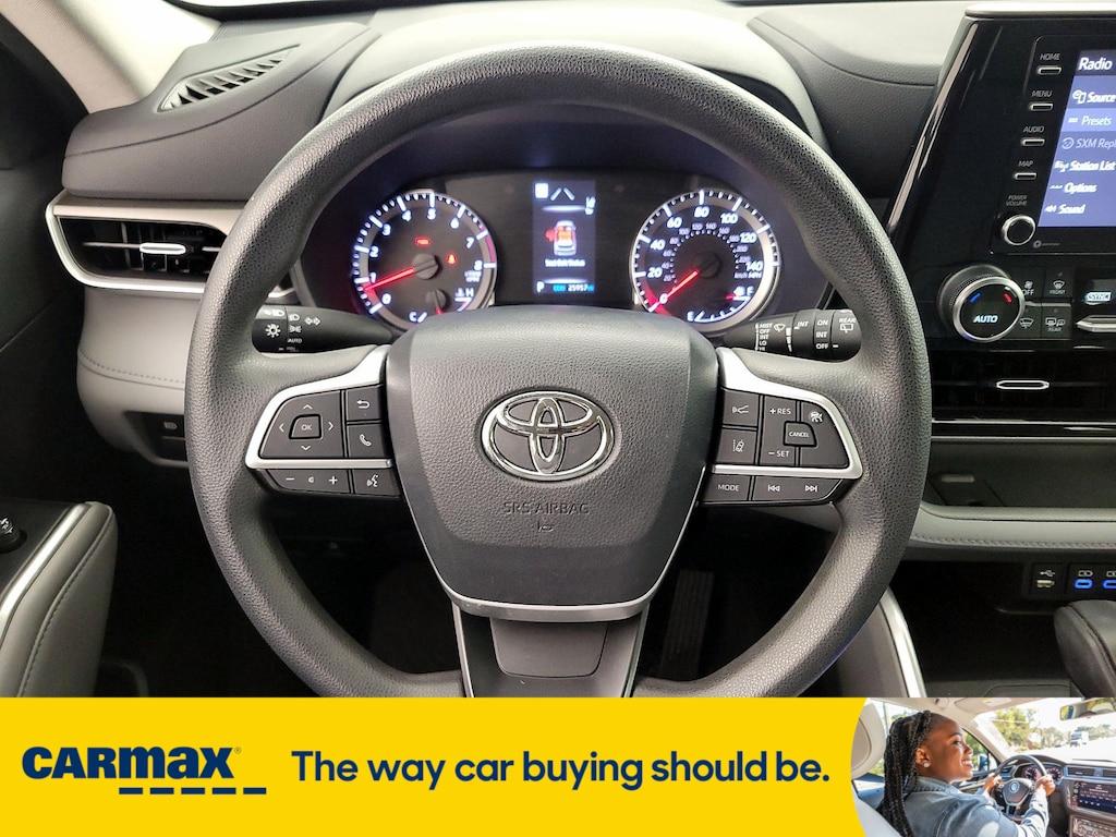 used 2022 Toyota Highlander car, priced at $30,998
