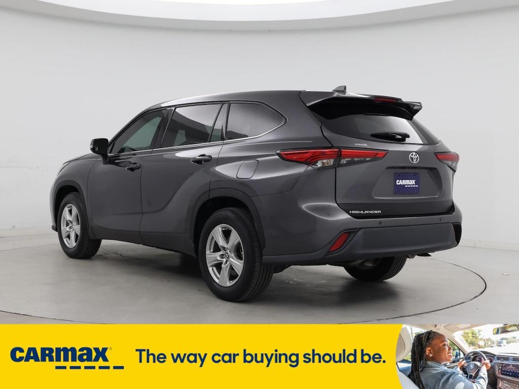 used 2022 Toyota Highlander car, priced at $30,998