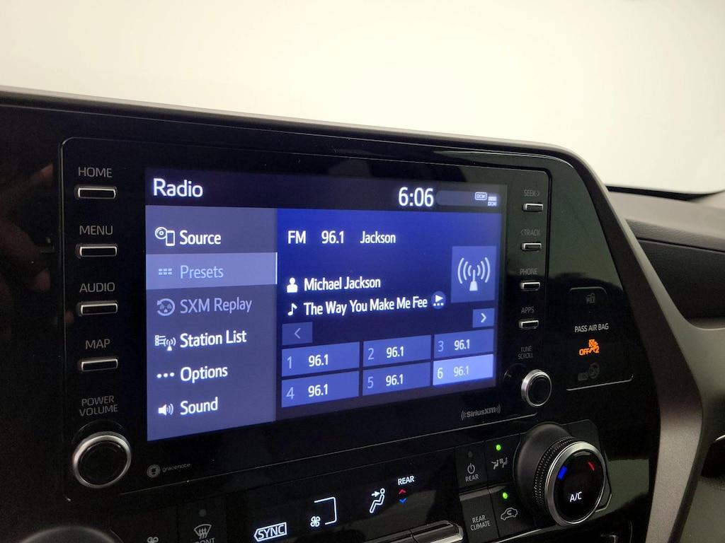 used 2022 Toyota Highlander car, priced at $30,998