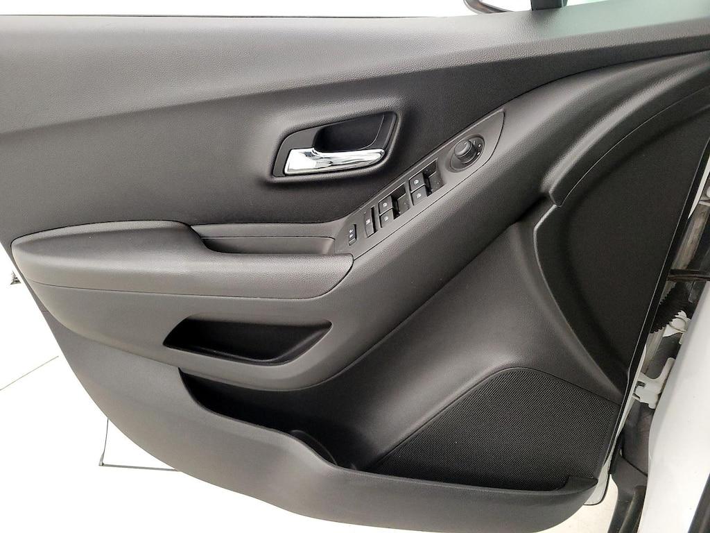 used 2015 Chevrolet Trax car, priced at $12,998