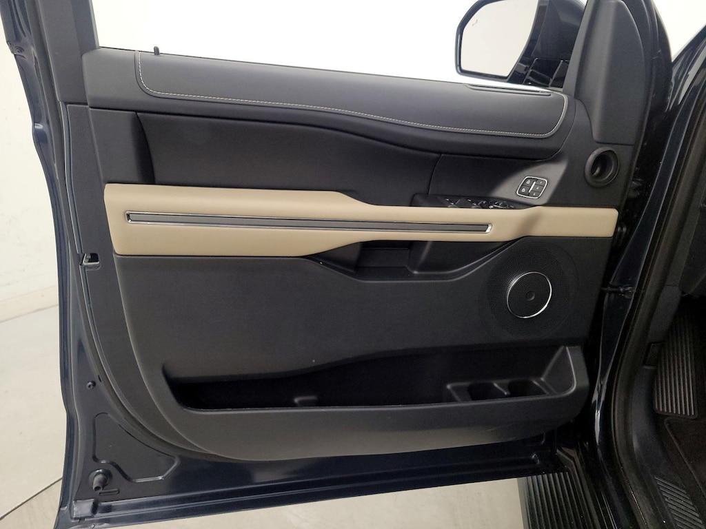 used 2024 Ford Expedition car, priced at $58,998