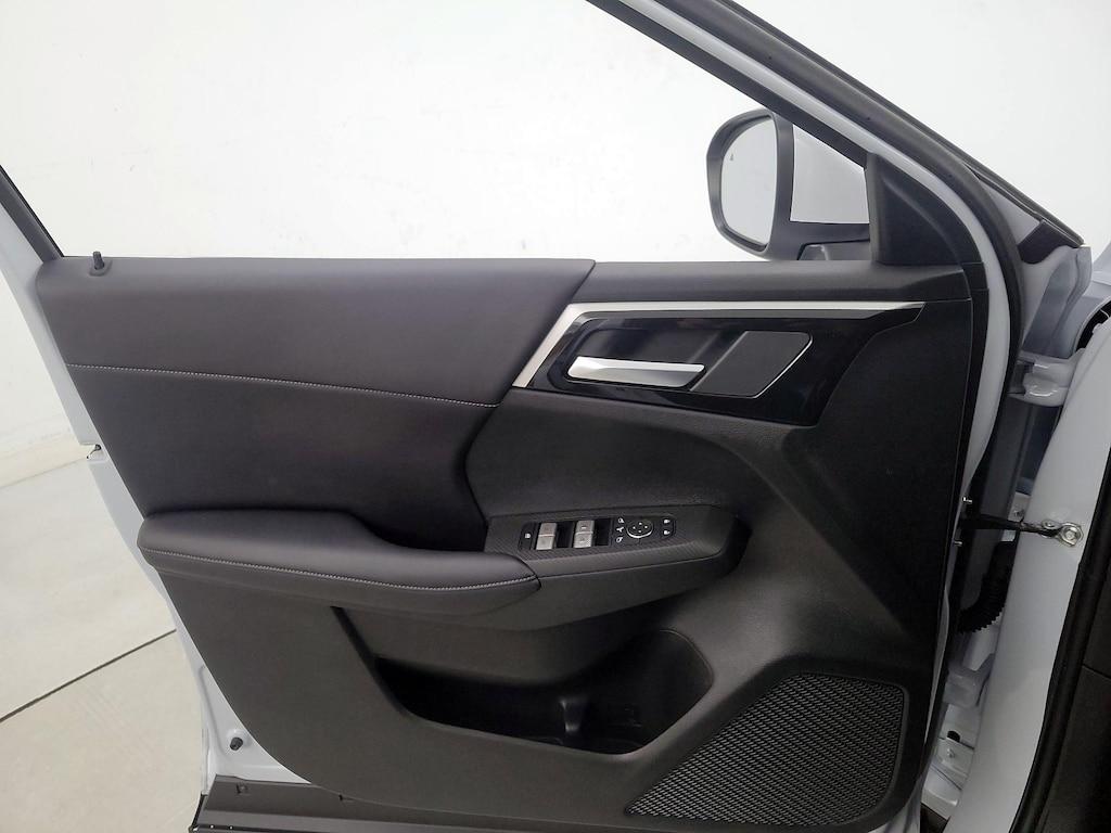 used 2024 Mitsubishi Outlander car, priced at $25,998