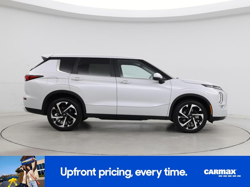 used 2024 Mitsubishi Outlander car, priced at $25,998