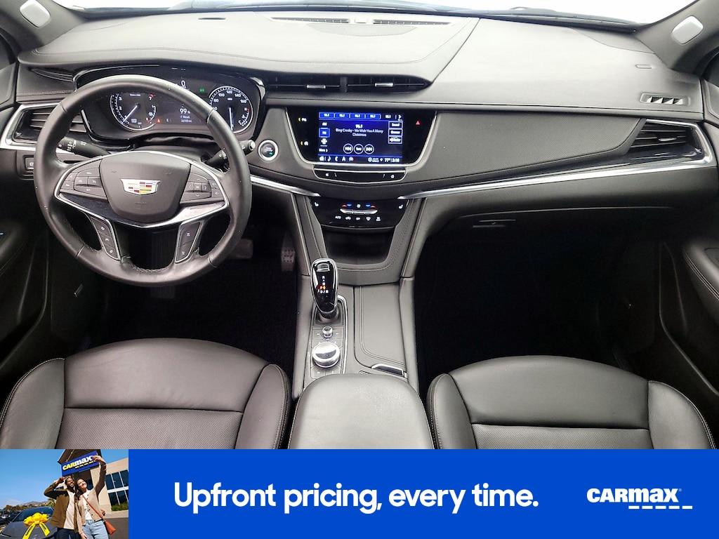 used 2024 Cadillac XT5 car, priced at $35,998