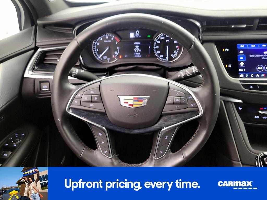 used 2024 Cadillac XT5 car, priced at $35,998