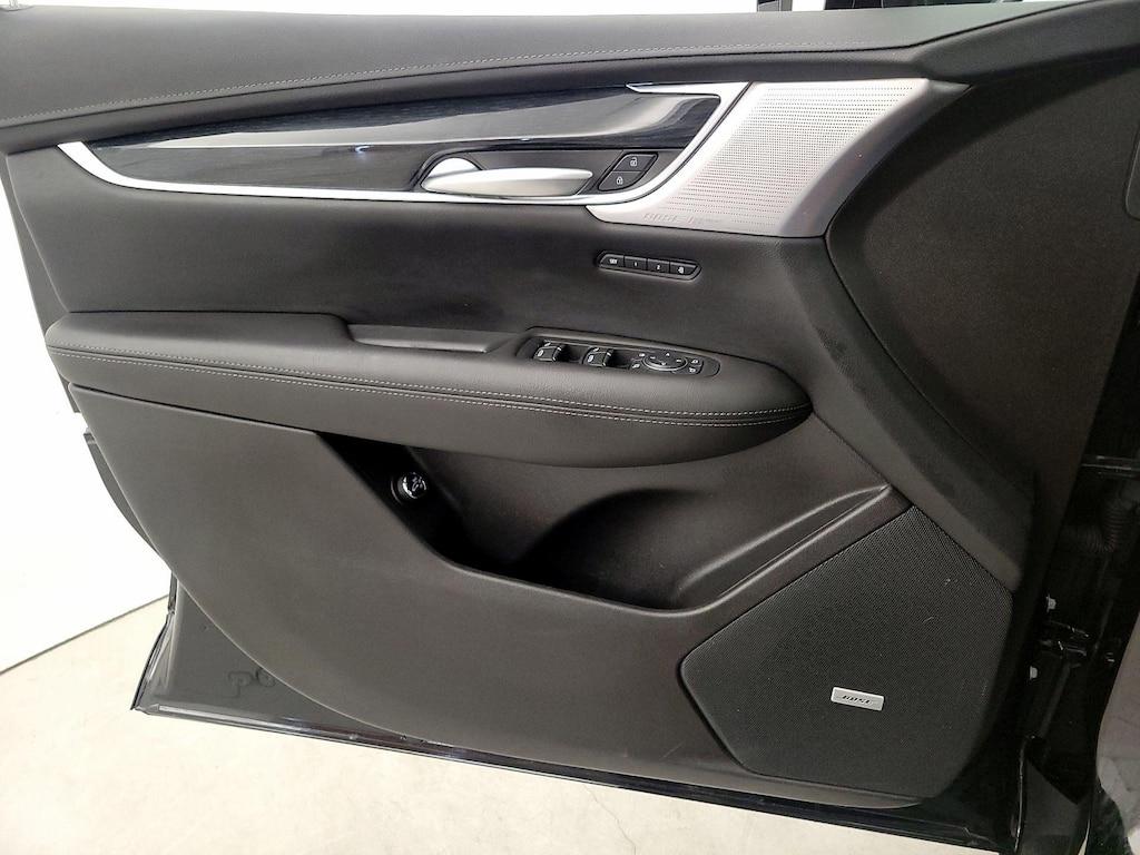 used 2024 Cadillac XT5 car, priced at $35,998