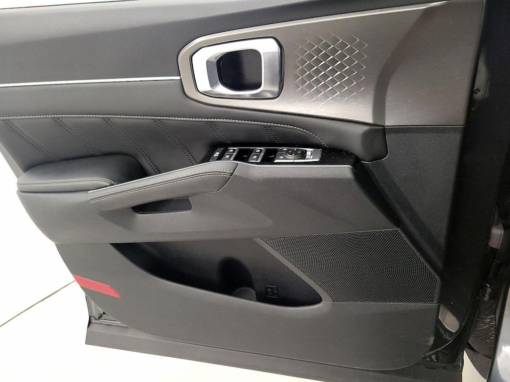 used 2022 Kia Sorento car, priced at $27,998