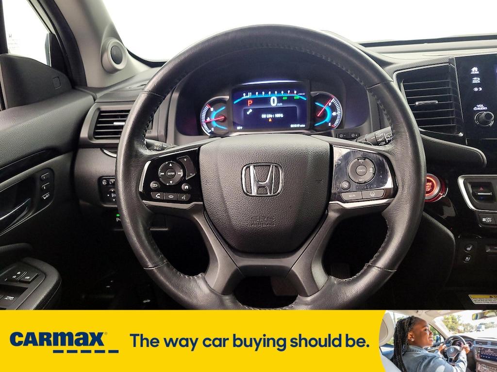 used 2022 Honda Pilot car, priced at $36,998
