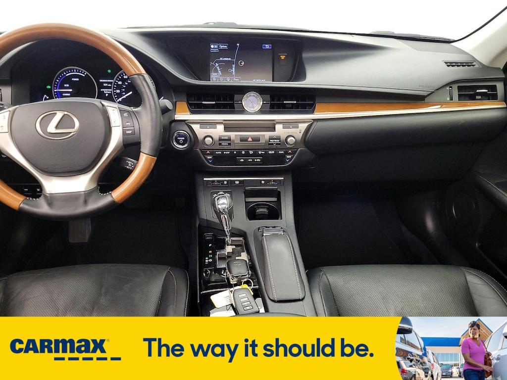 used 2015 Lexus ES 300h car, priced at $19,998
