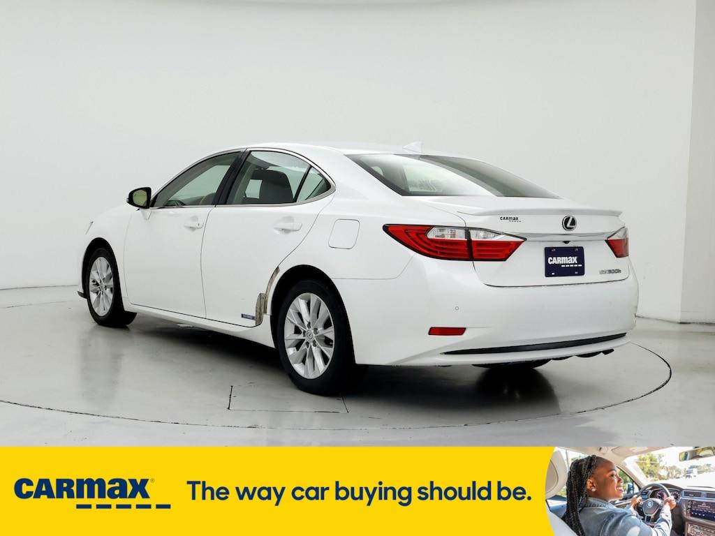 used 2015 Lexus ES 300h car, priced at $19,998