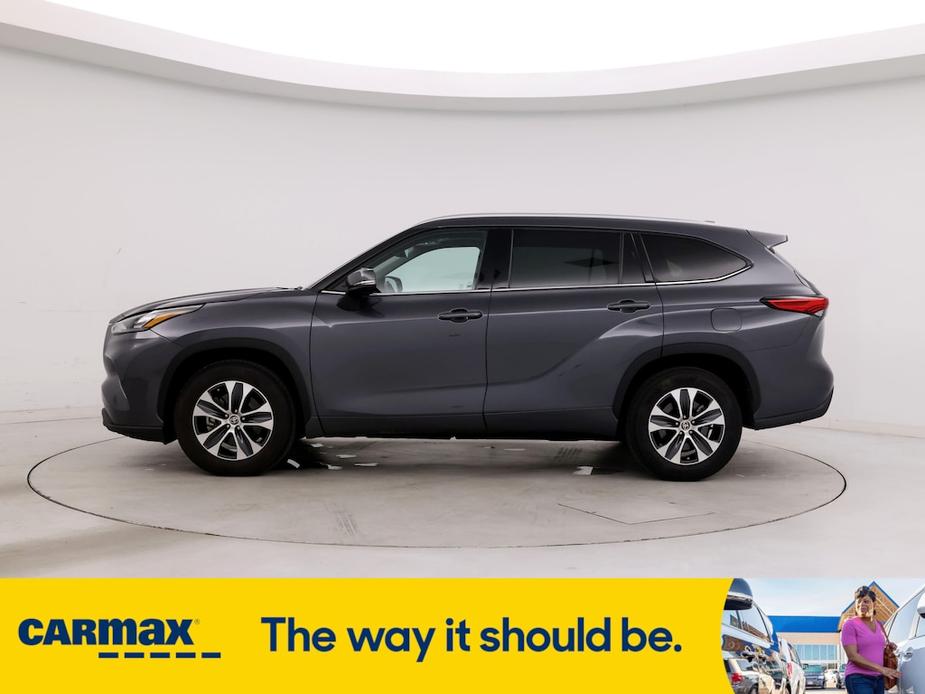 used 2020 Toyota Highlander car, priced at $30,998