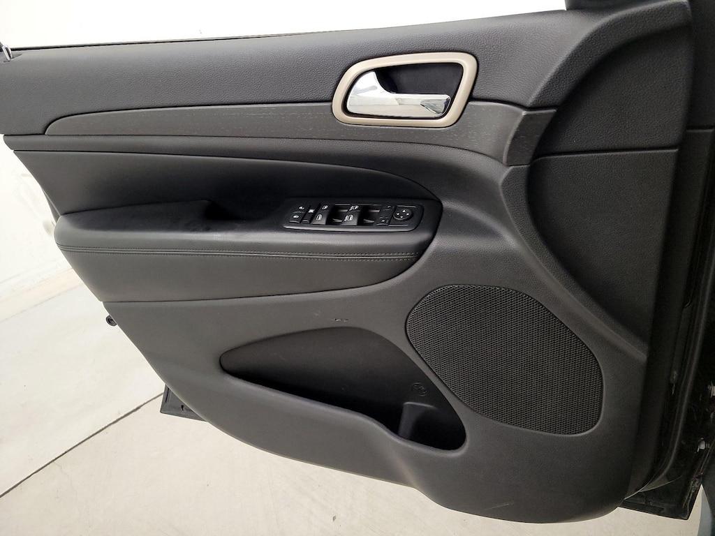 used 2016 Jeep Grand Cherokee car, priced at $15,998