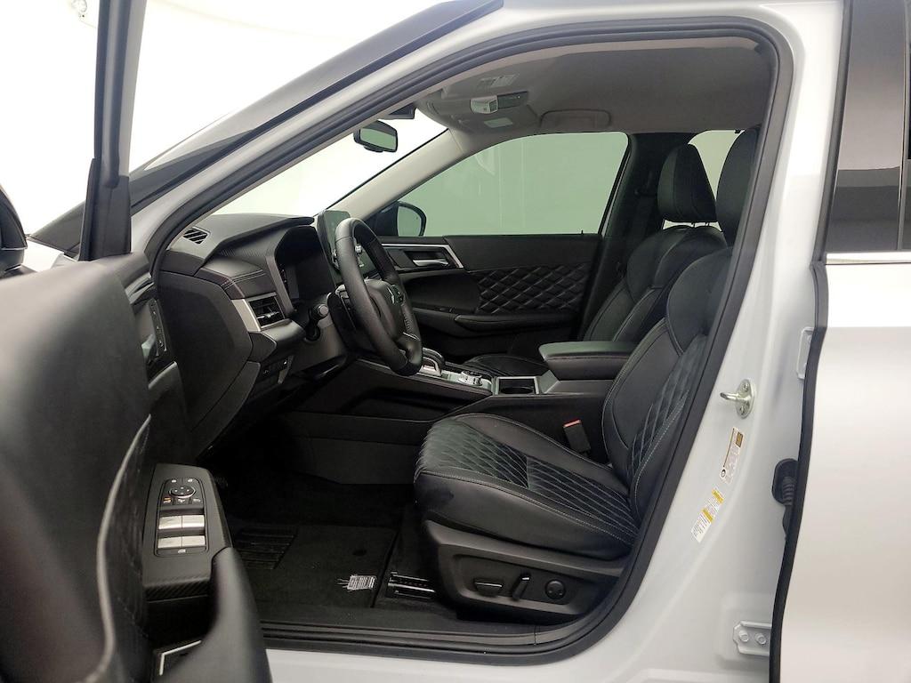 used 2024 Mitsubishi Outlander car, priced at $27,998