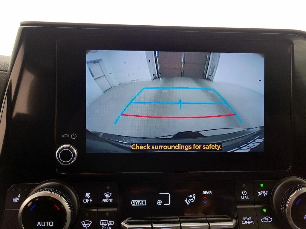 used 2023 Toyota Highlander car, priced at $36,998