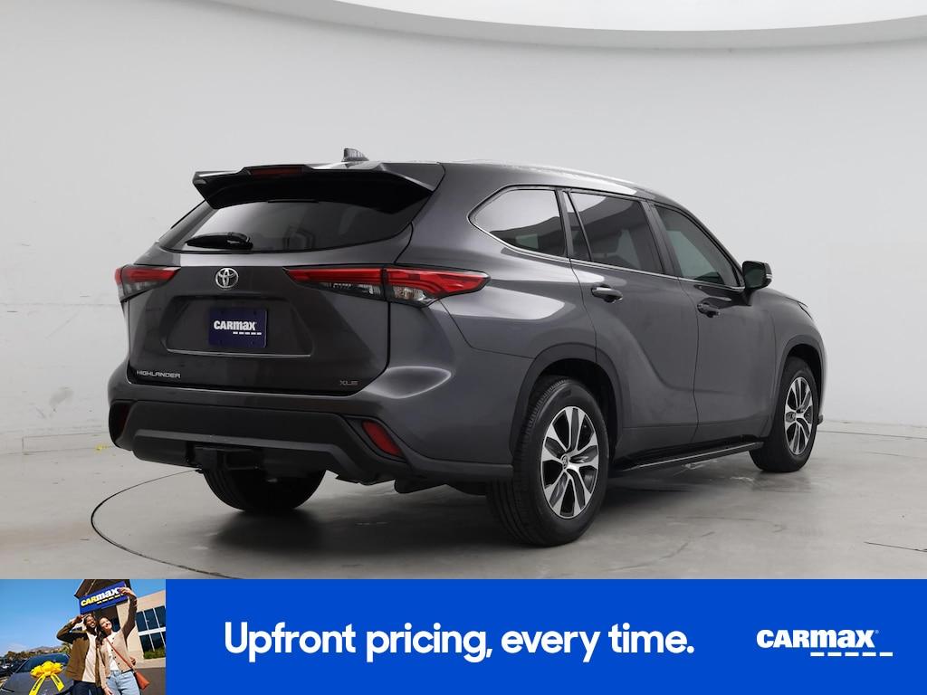 used 2023 Toyota Highlander car, priced at $36,998