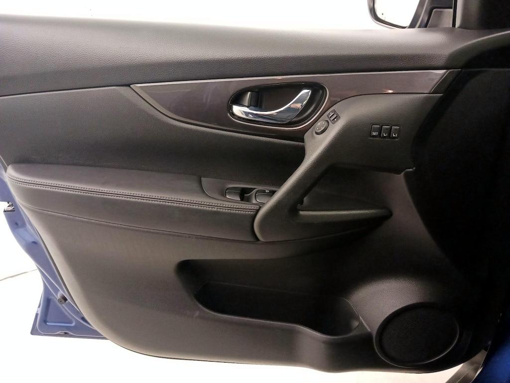 used 2019 Nissan Rogue car, priced at $18,998