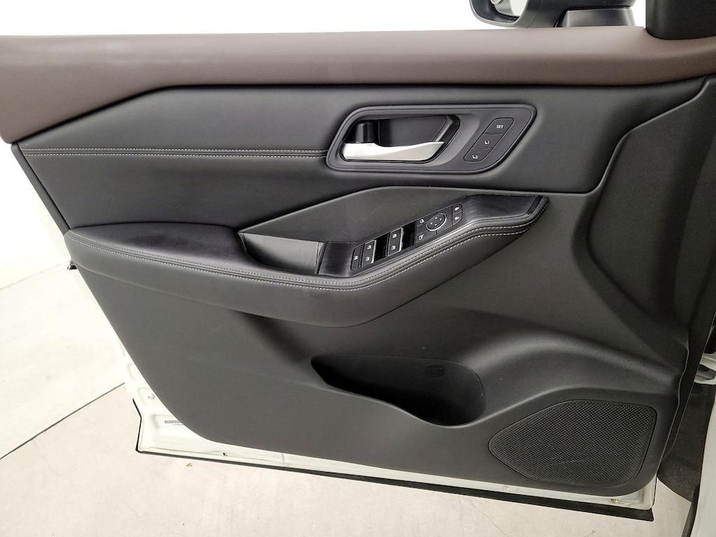 used 2023 Nissan Rogue car, priced at $21,998