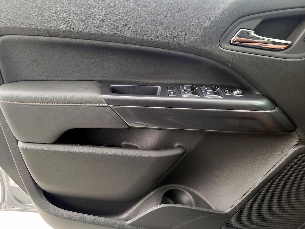 used 2021 GMC Canyon car, priced at $37,998