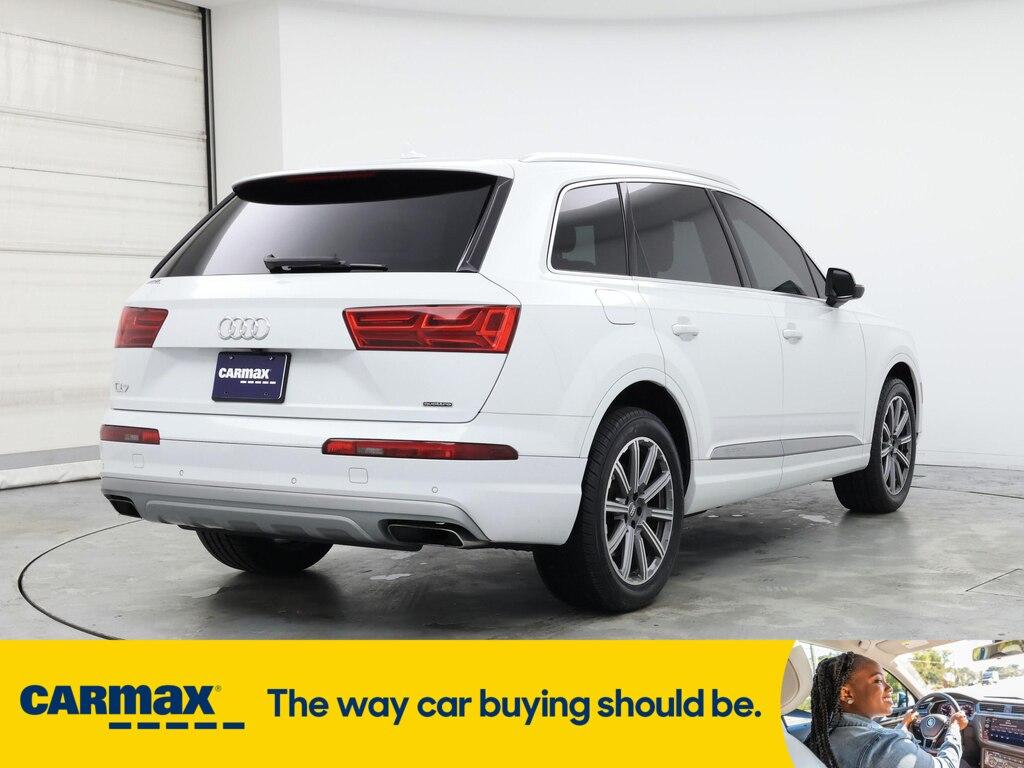 used 2019 Audi Q7 car, priced at $27,998