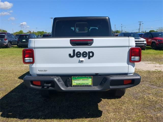 new 2024 Jeep Gladiator car, priced at $41,705