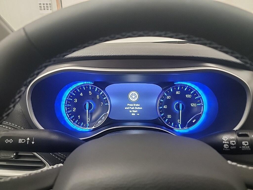 new 2025 Chrysler Pacifica car, priced at $41,727
