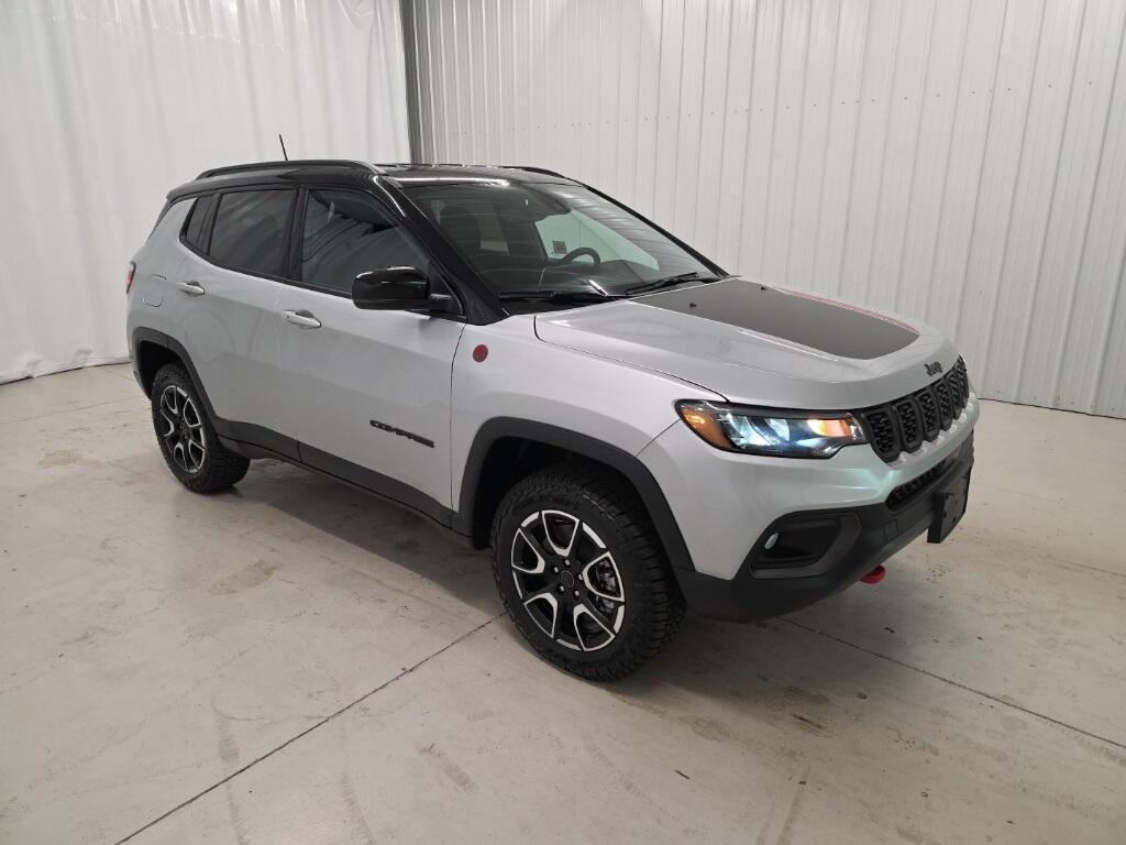new 2026 Jeep Compass car, priced at $33,983