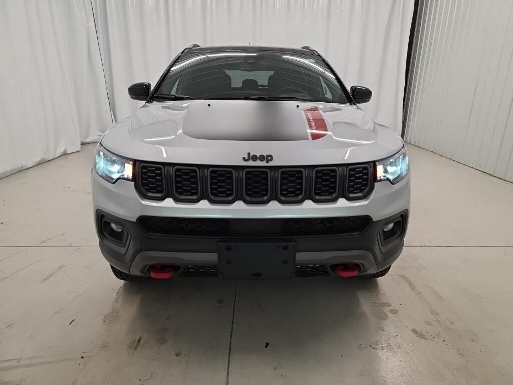new 2026 Jeep Compass car, priced at $33,983