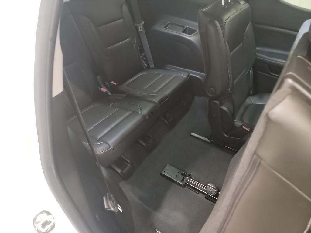 used 2023 GMC Acadia car, priced at $28,400